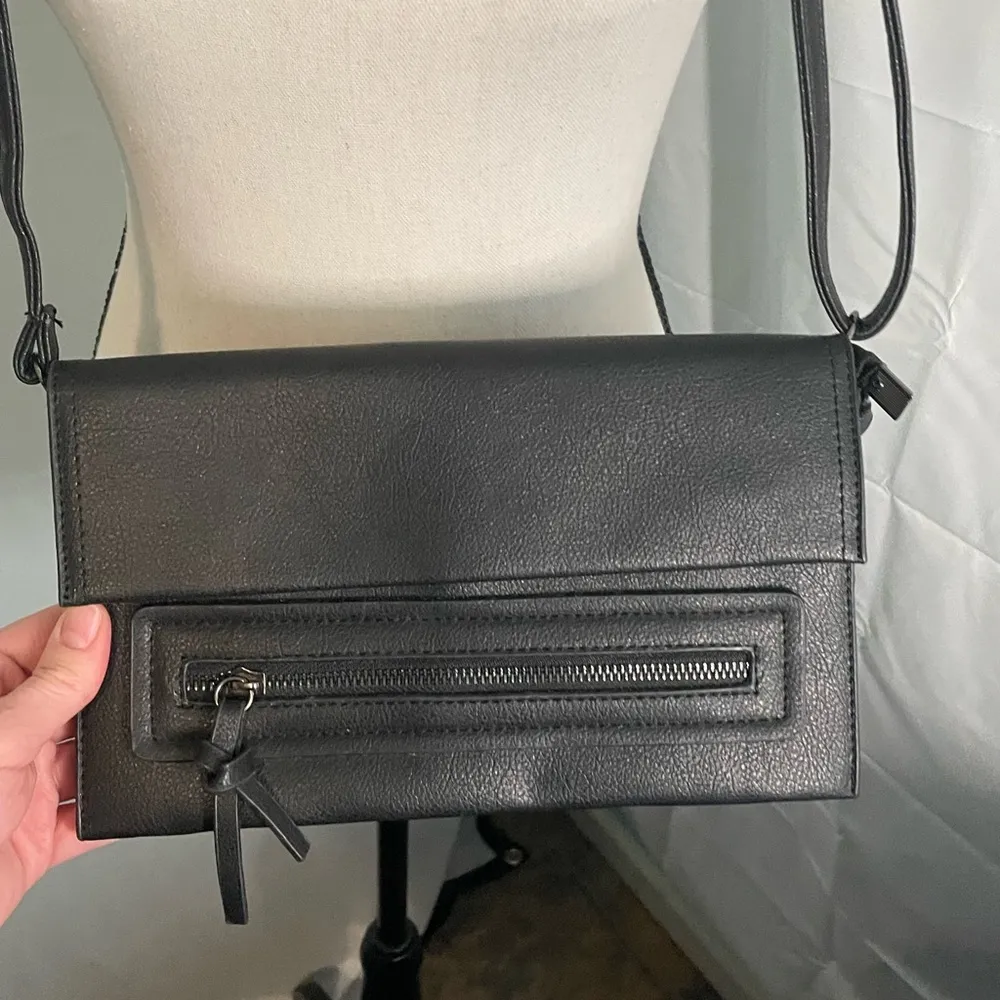 Pretty‎ Persuasions Black Cross Body Bag - Image 2