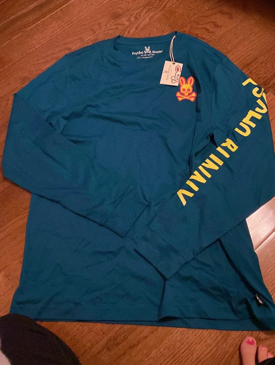 NWT  Bennett Graphic Tee Long Sleeve Crew Neck - Image 9