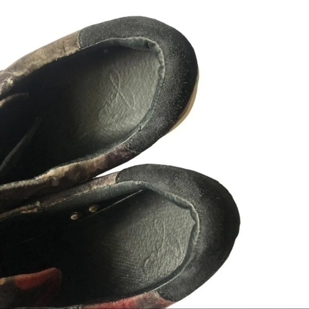 Joie Dakota velvet floral sneakers Size 37.5/ US 7.5 - Image 4