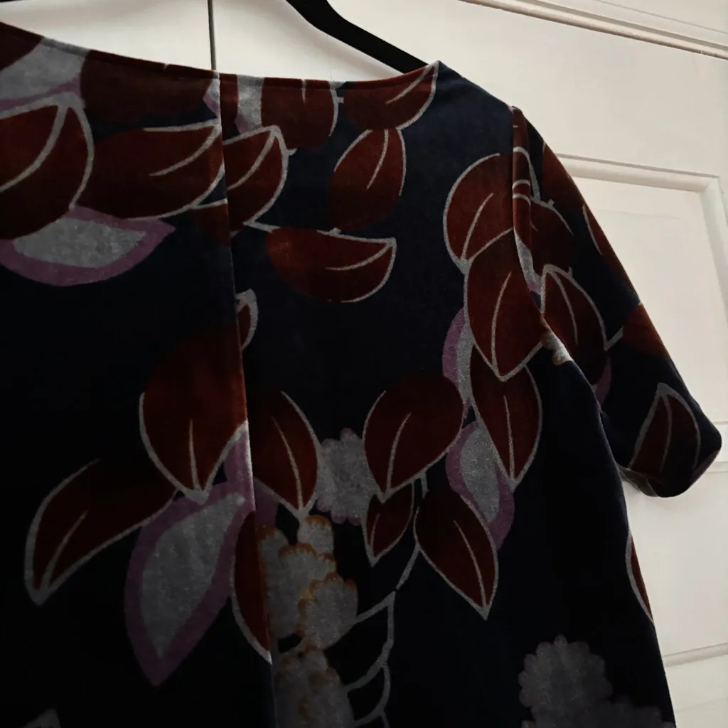 Ann Taylor Botanical Velvet Blouse Moody Floral Print Size Small Fall Photos Top - Image 9