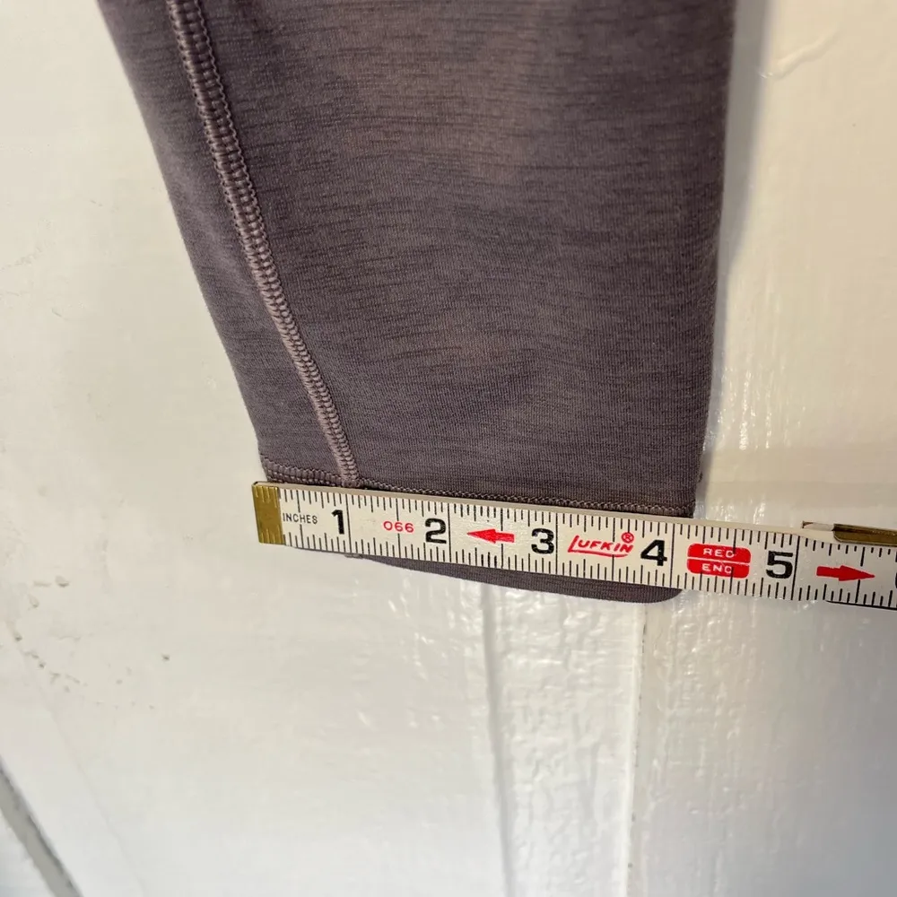 Calia by Carrie Underwood High Rise 7/8 crossover ankle legging size small Gray - Image 13