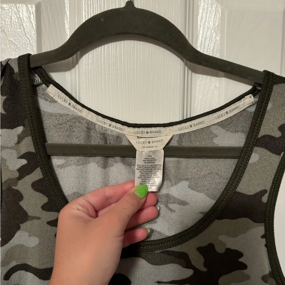 Lucky Brand Camouflage Pajama Set. Tank top and shorts. Size medium - Image 2