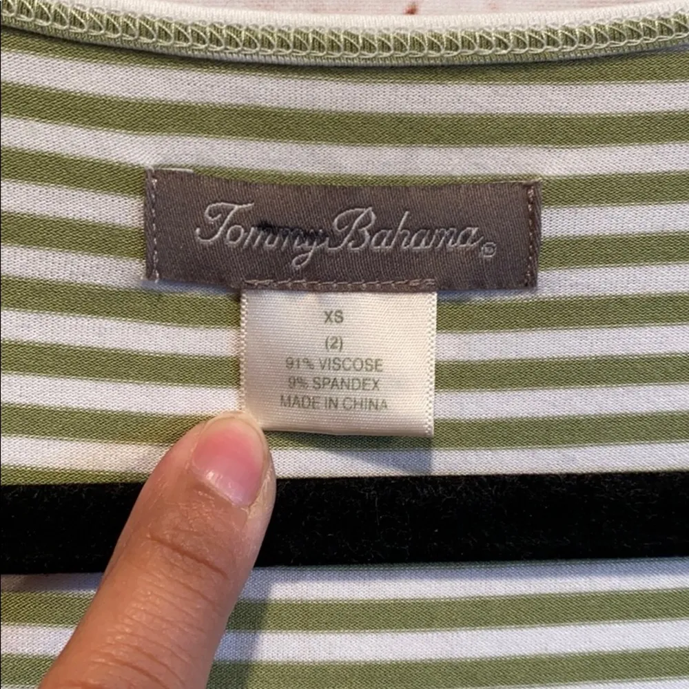 Tommy Bahama xs dress short sleeve jersey knit - Image 3