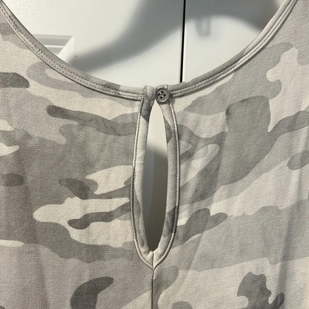 Rachel Zoe Camo Jumpsuit Size XS - Image 6