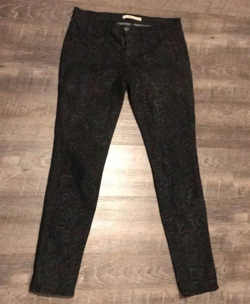 J Brand Matte Boa skinny jeans🖤 - Image 2