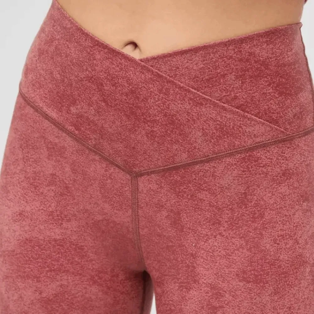 OFFLINE By Aerie The Hugger Mauve Crossover High Waisted Crackle Legging - Image 2