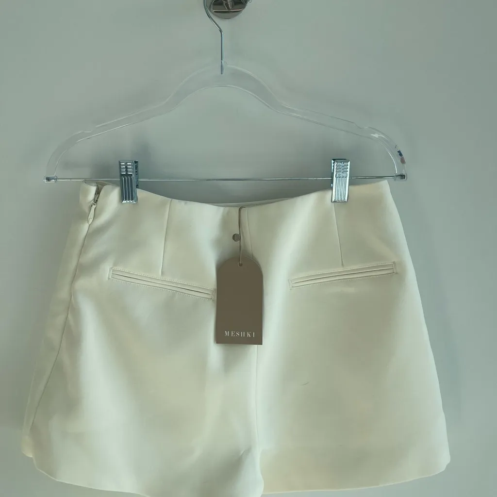 ALIX IvorySuiting Mini Skort & Suiting Vest - Image 5