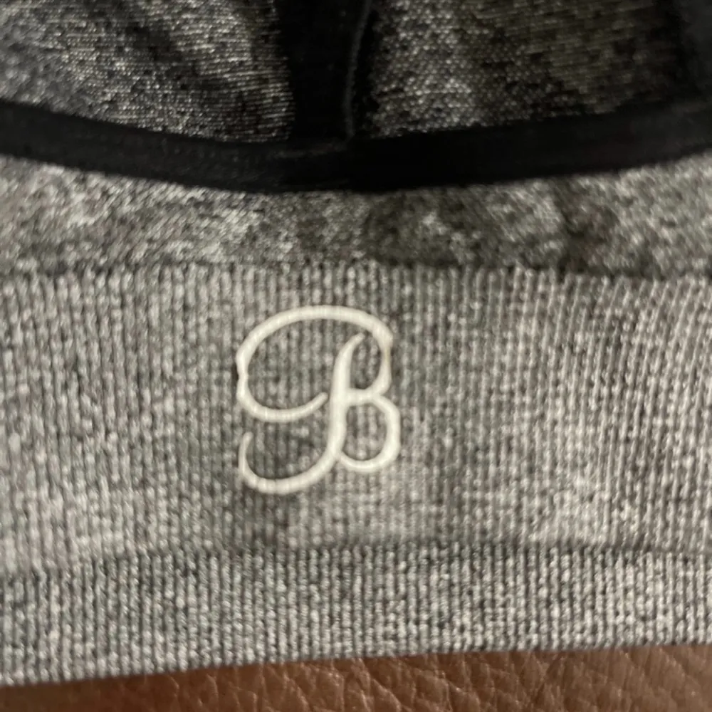 Bombshell Sportswear seamless bra no longer sold! - Image 5