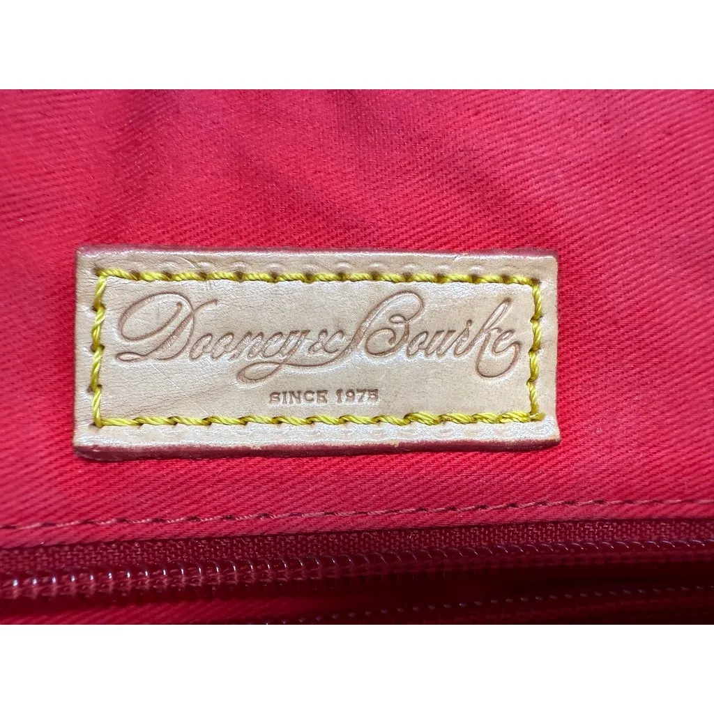 Dooney & Bourke Navy Chevron Tote w/ Pouch Canvas Leather Trim NWT Excellent - Image 8