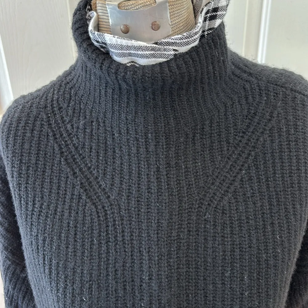 Rails Black cashmere and lambswool Turtleneck long sleeve relaxed fit sweater - Image 4