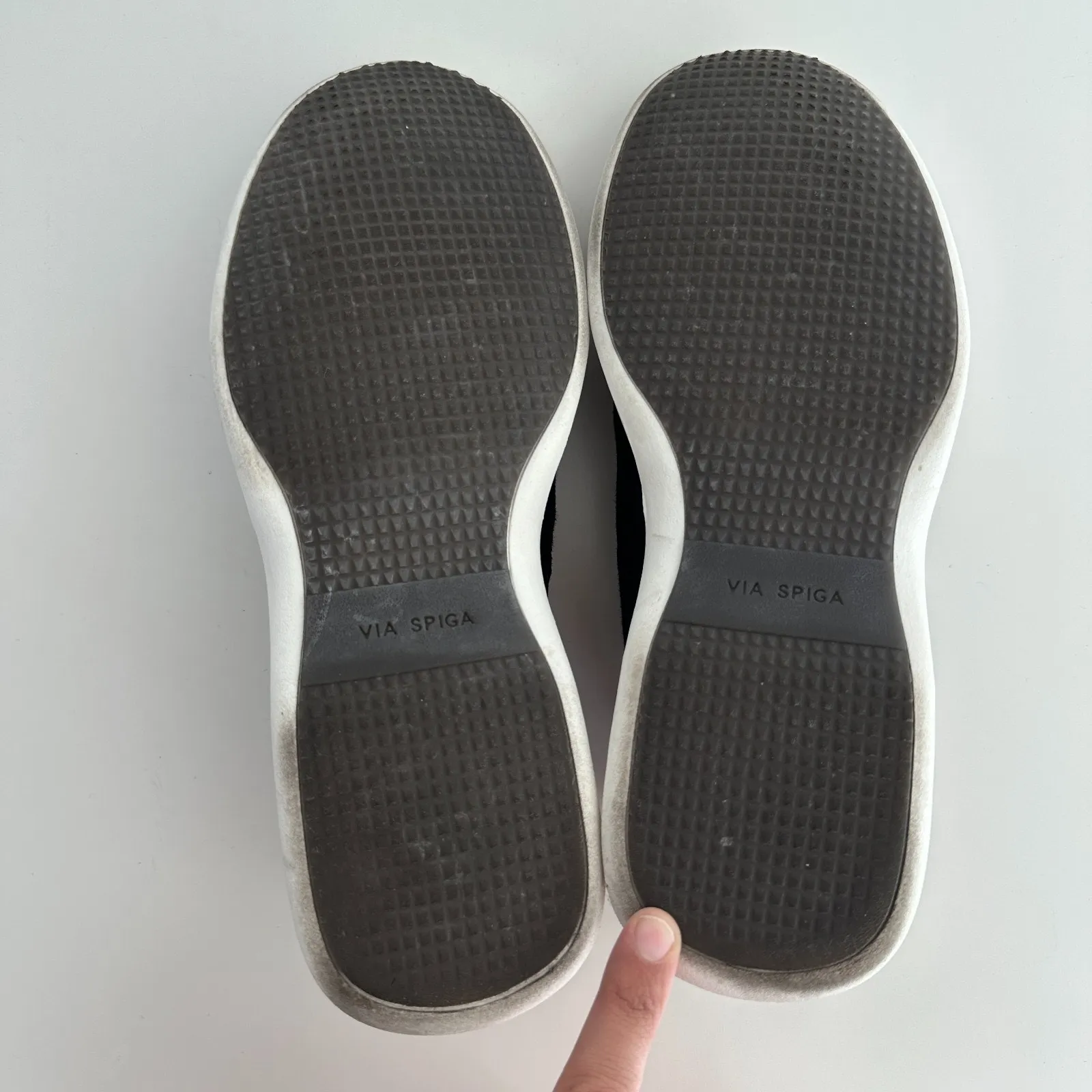 Via Spiga Shoes Womens 9 Black Suede Leather Slip On Sneaker Minimalist EU39 - Image 10