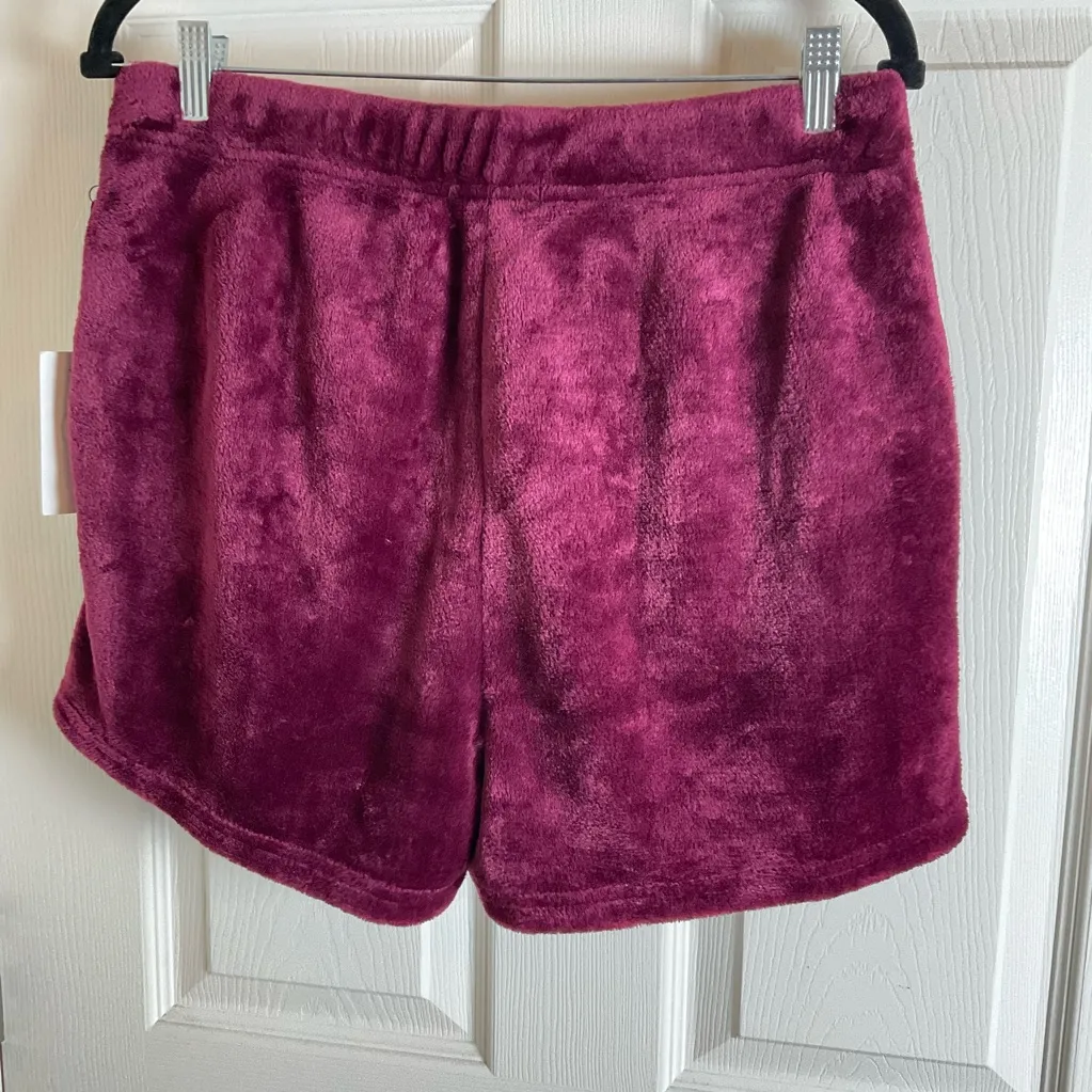 Angel Kiss Women's Sherpa Shorts Soft Comfy size large - Image 6