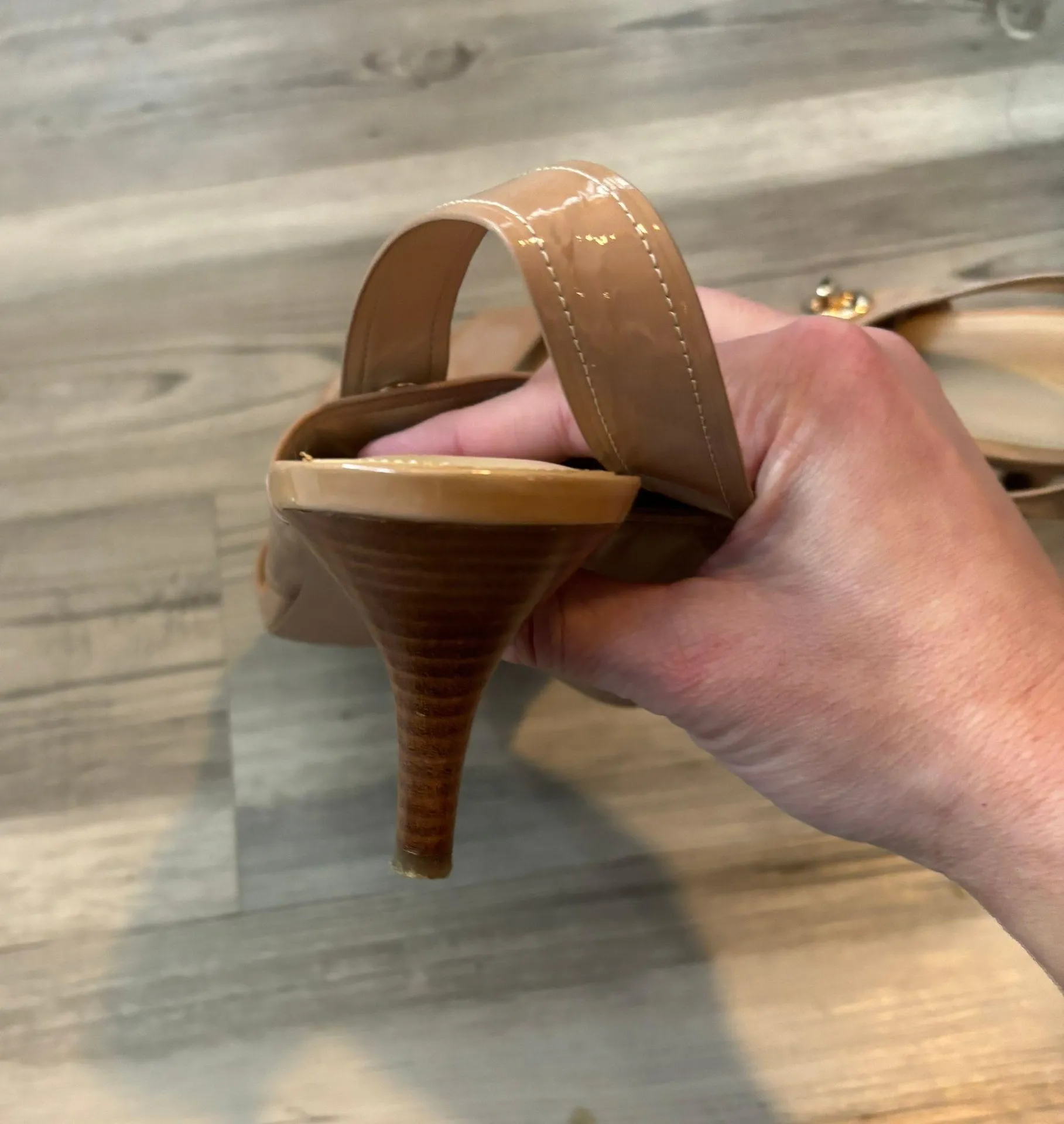 Marla Slingback Nude, Patent leather Sandal Size 10 - Image 4