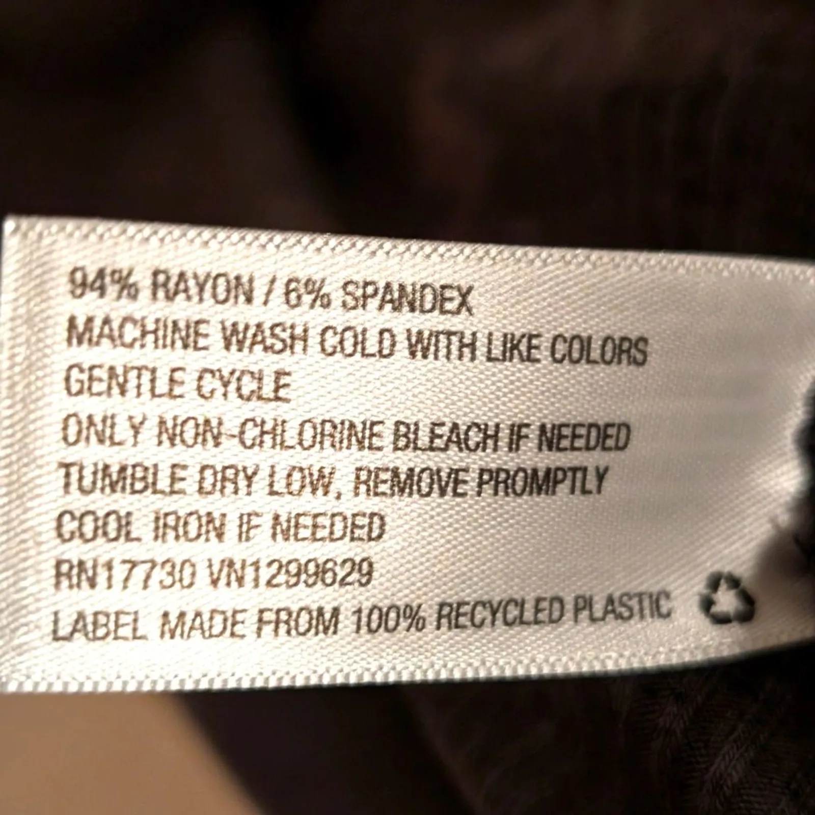 Xhilaration Dress Plus XXL 2X Black Floral Skater Peasant Boho Chic Long Sleeves - Image 4