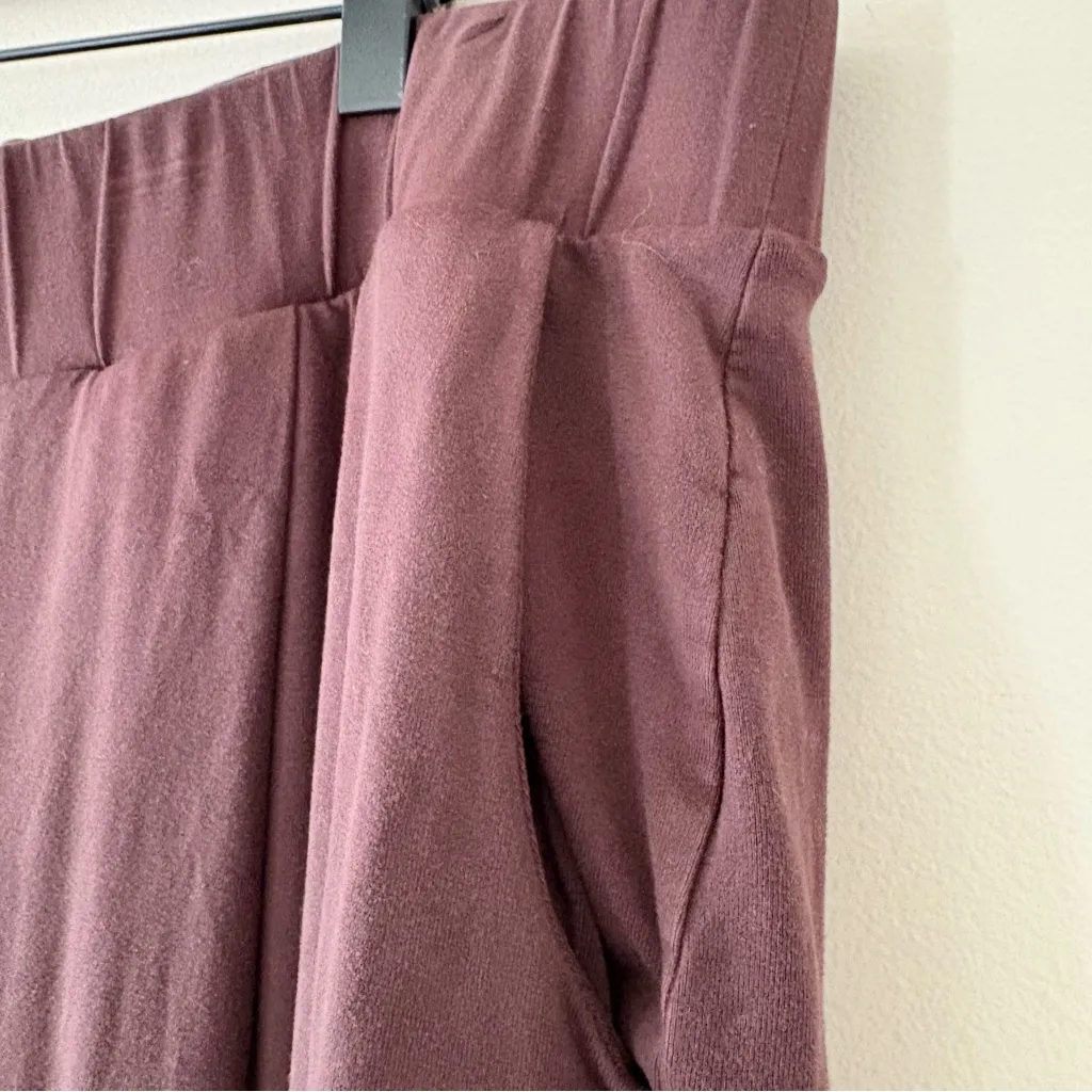 Universal Standard Casual Culottes Cropped Pants in Wine Women's 18/20 (M) - Image 7