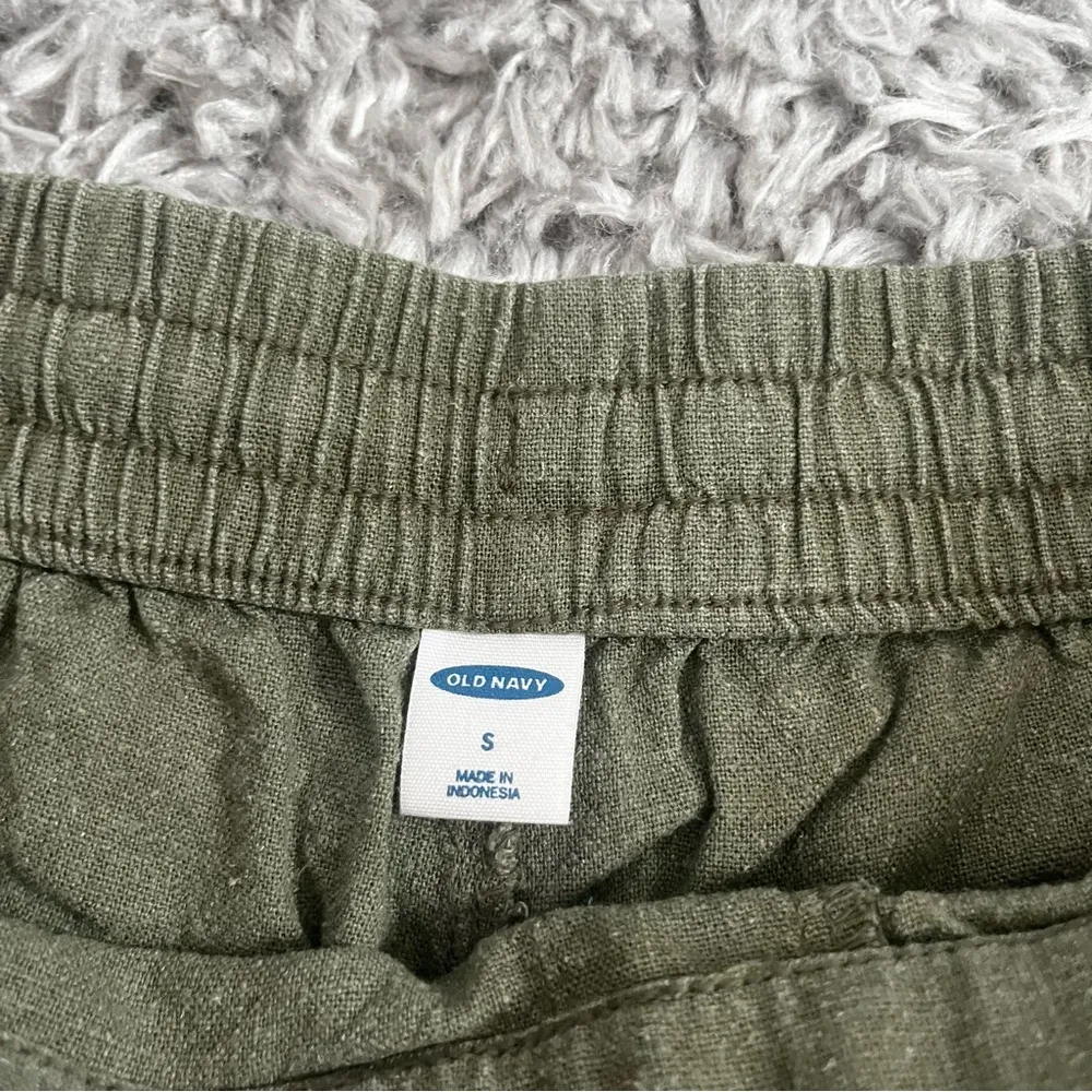Old navy green linen high rise shorts size small - Image 3