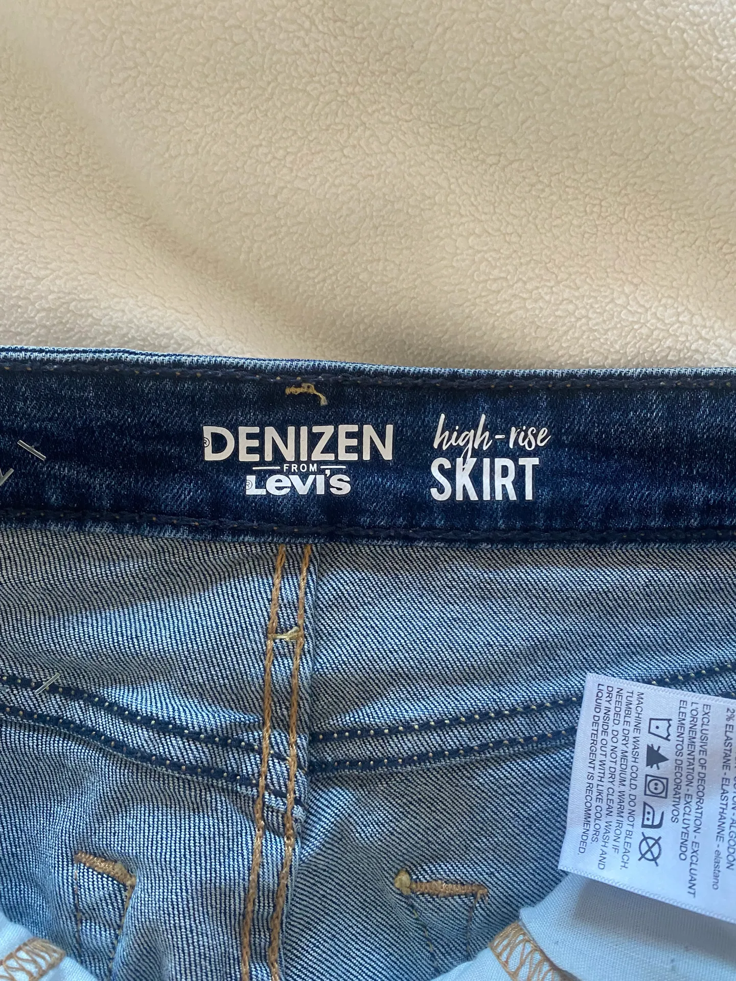 Levi's denim skirt - Image 3