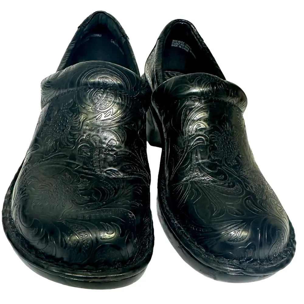 BOC Born Concept Peggy Clogs Black Embossed Floral Paisley Nursing Shoes Size 7 - Image 8