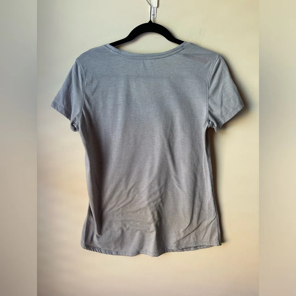 Under Armour Women's UA Streaker Short Sleeve Size M - Image 3