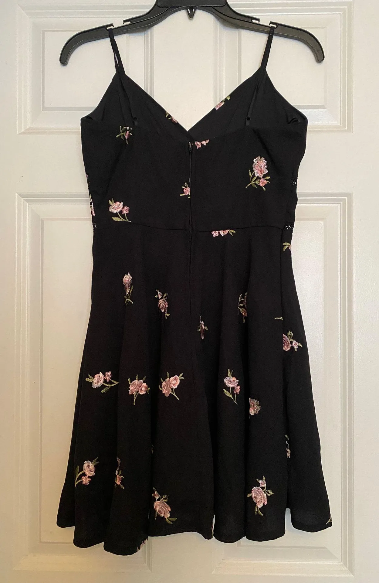 Francesca's Dress Black Mini Floral - Image 4