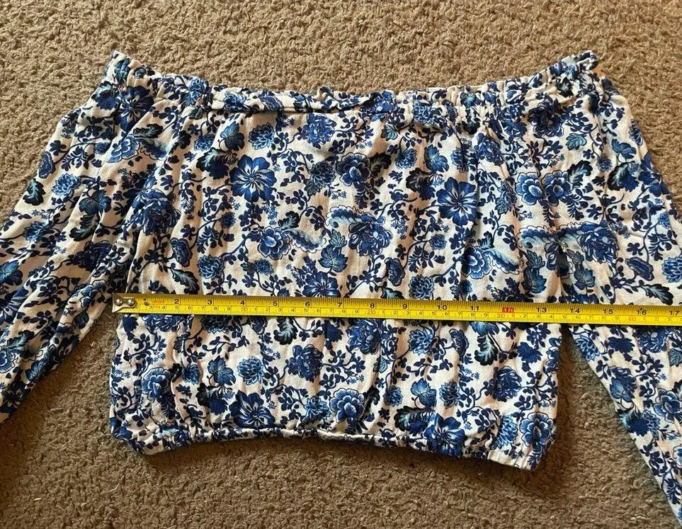 H&M Divided Off-The-Shoulder Floral Long-Sleeve Crop Top, Size 4 - Image 9