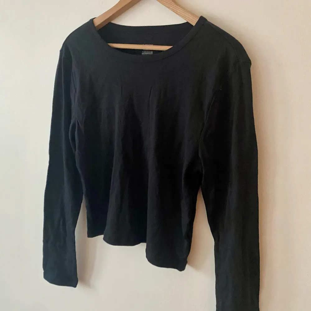 🛑SOLD🛑NWT PINK cropped longsleeve t shirt / XL - Image 2