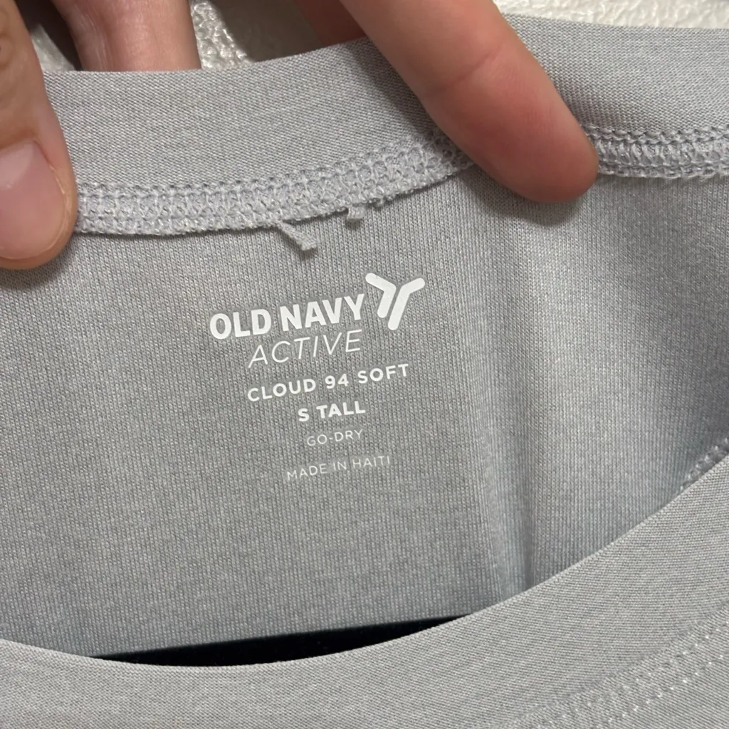 NWT Old Navy CloudMotion Tunic Tank Top in Cloud Cover - Size S Tall - Image 4