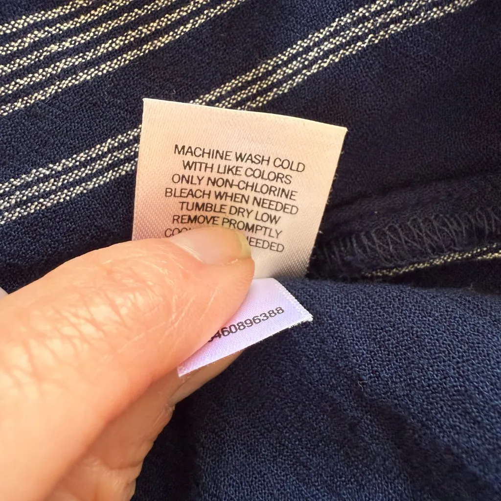 So blue and white striped collared long sleeve button down tie front shirt XL - Image 9