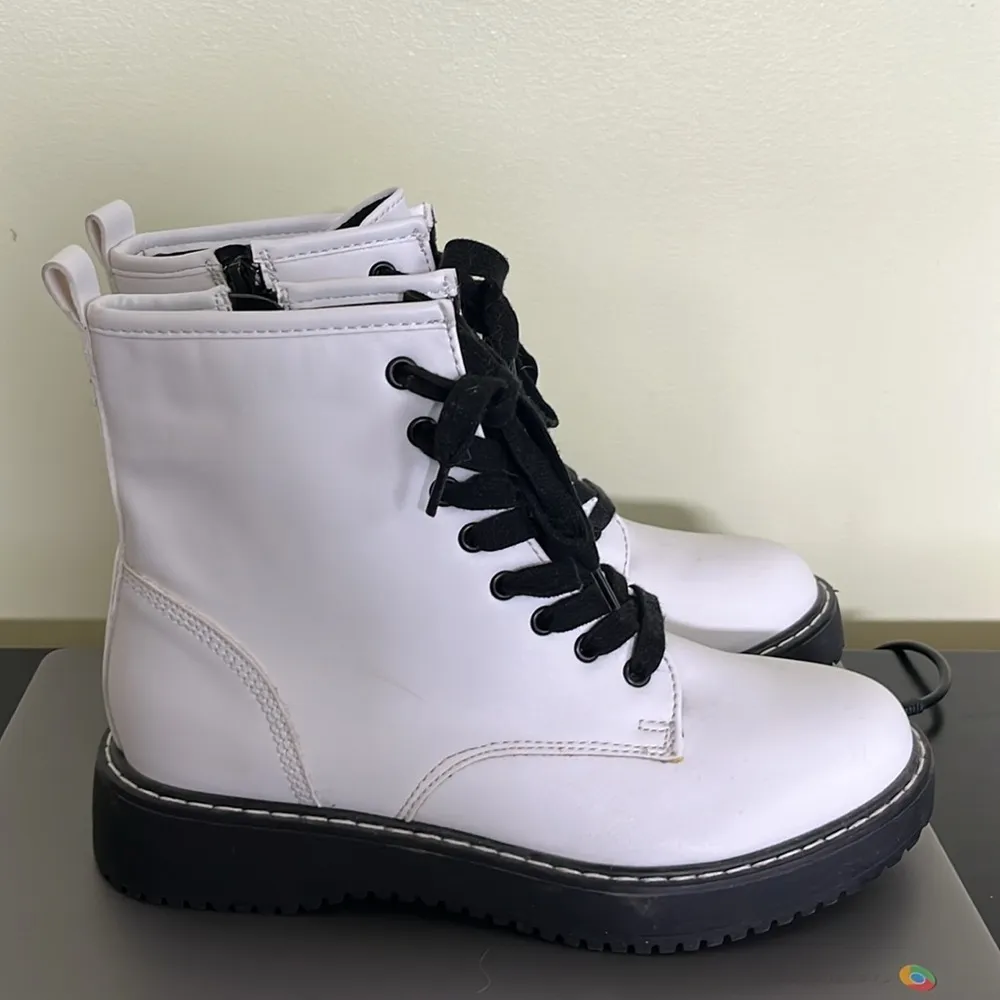 Madden Girl Women's Kurrt Combat Boot - Image 3