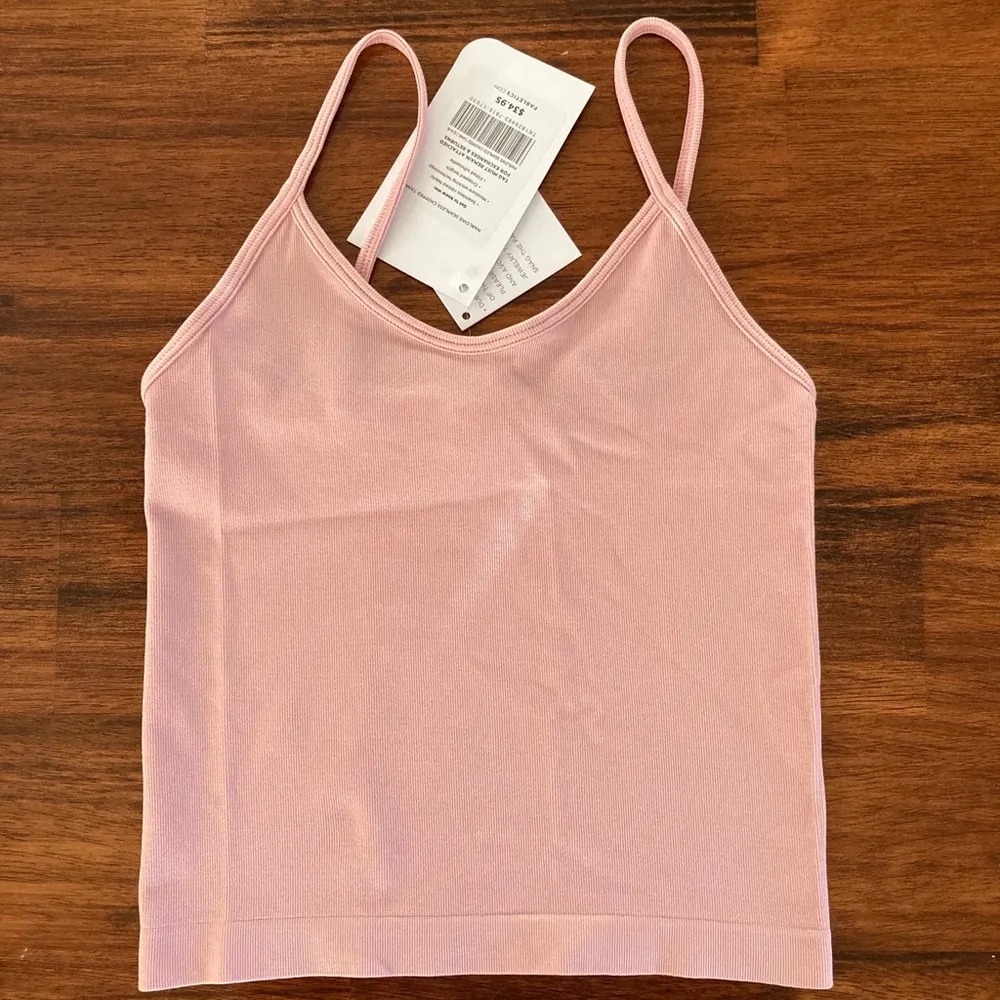 NEW FABLETICS Marlowe Crop Ribbed Tank Top Pale Pink Activewear Size Small NWT - Image 4