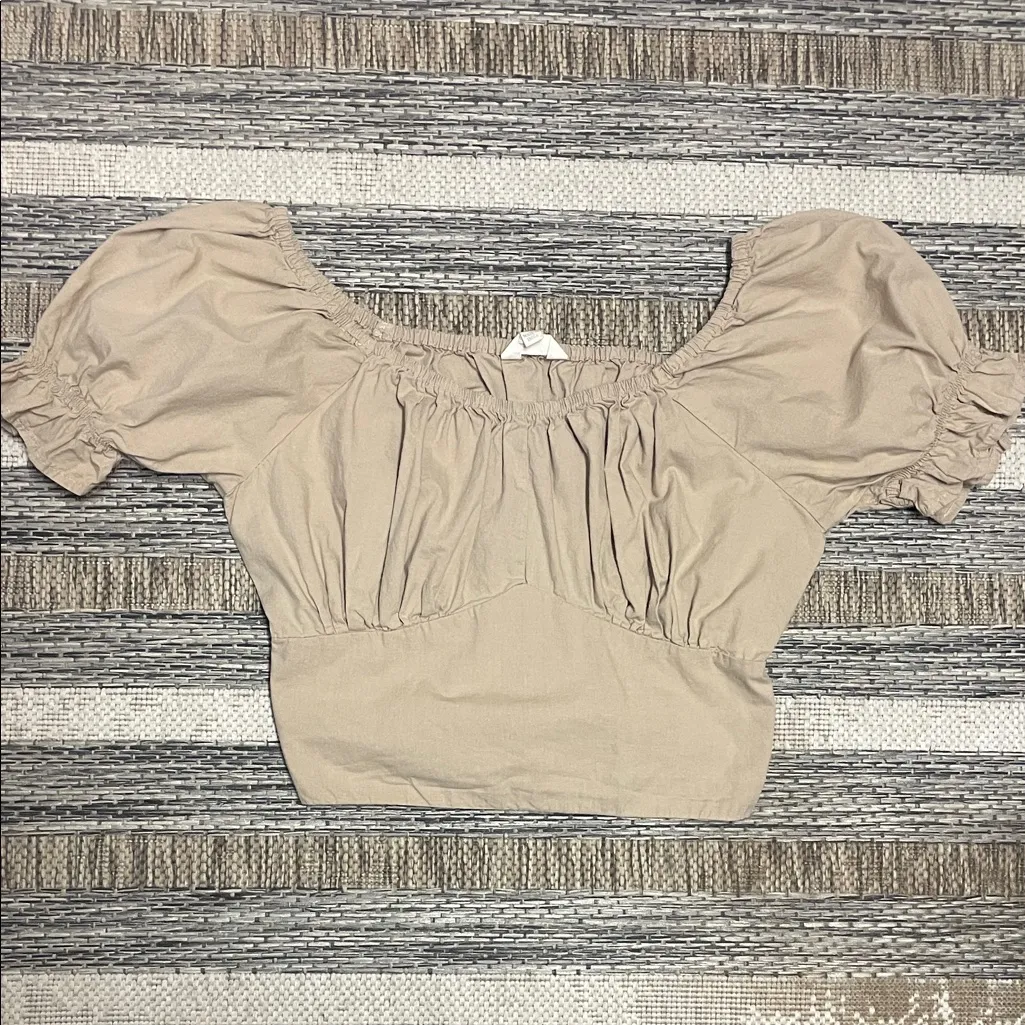 Sim & Sam  tan off the shoulder crop top - Image 5