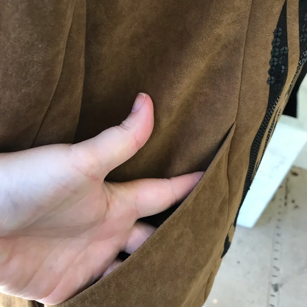 Bob Mackie Wearable Art Brown Faux Suede Zip Jacket Black Zebra Sequins Size L - Image 6