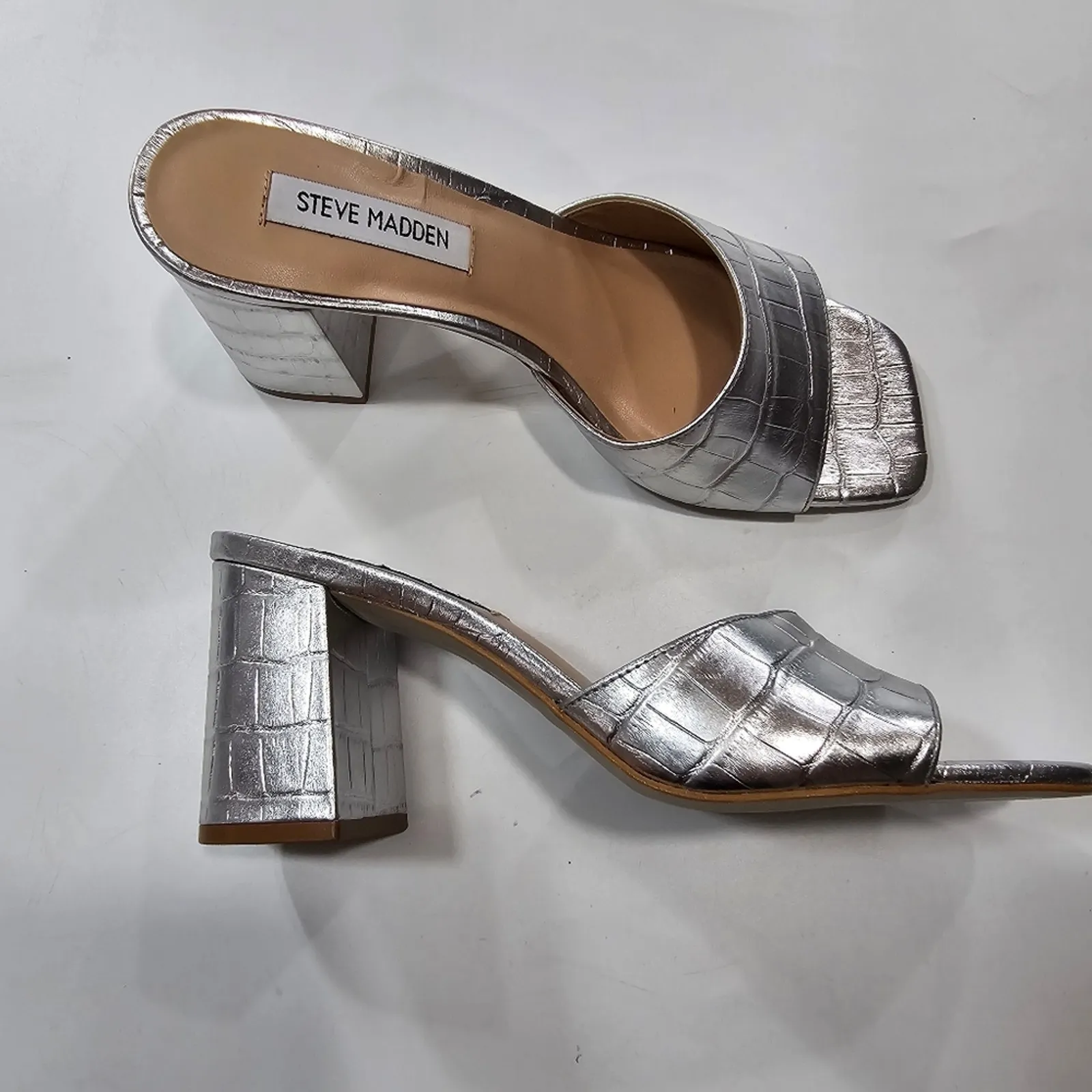 Steve Madden Alaya Sandal in Silver Croco Size 8 - Image 5