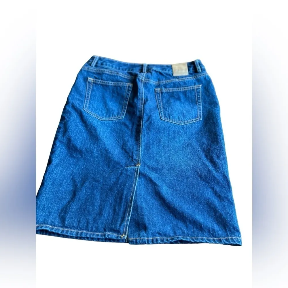 Isaac‎ Mizrahi jean skirt size 8 - Image 5