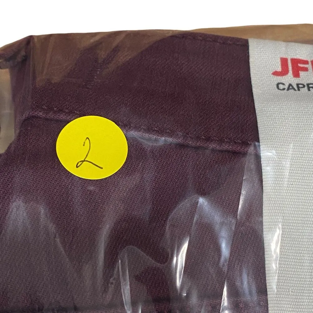 New Warp + Weft Ladies Vineyard Wine New York City Capri Denim Jeans - Image 11