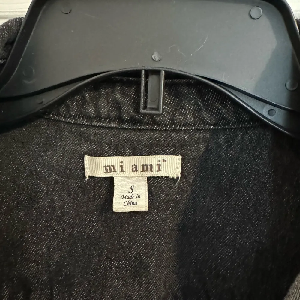 Miami embroidered hippy oversized denim jacket with raw hem - Image 7