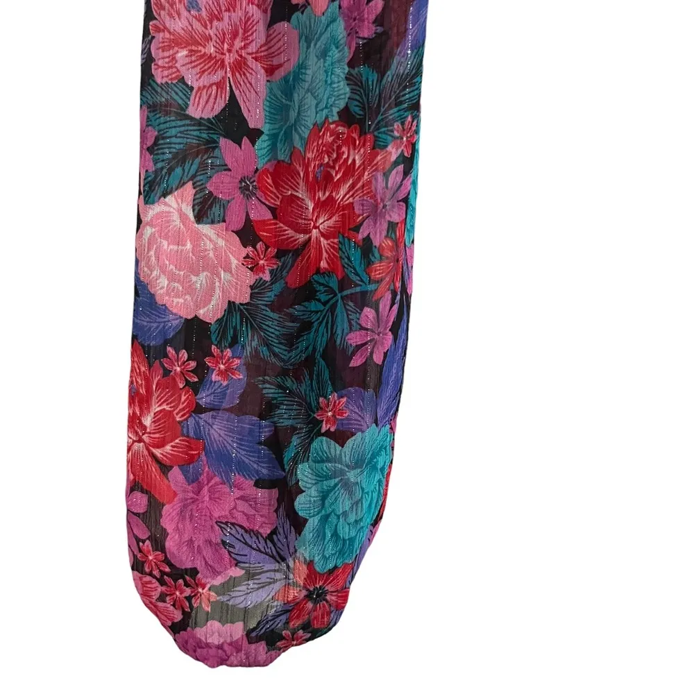 SO  Ruched Front Floral Print Crop Top - Image 6