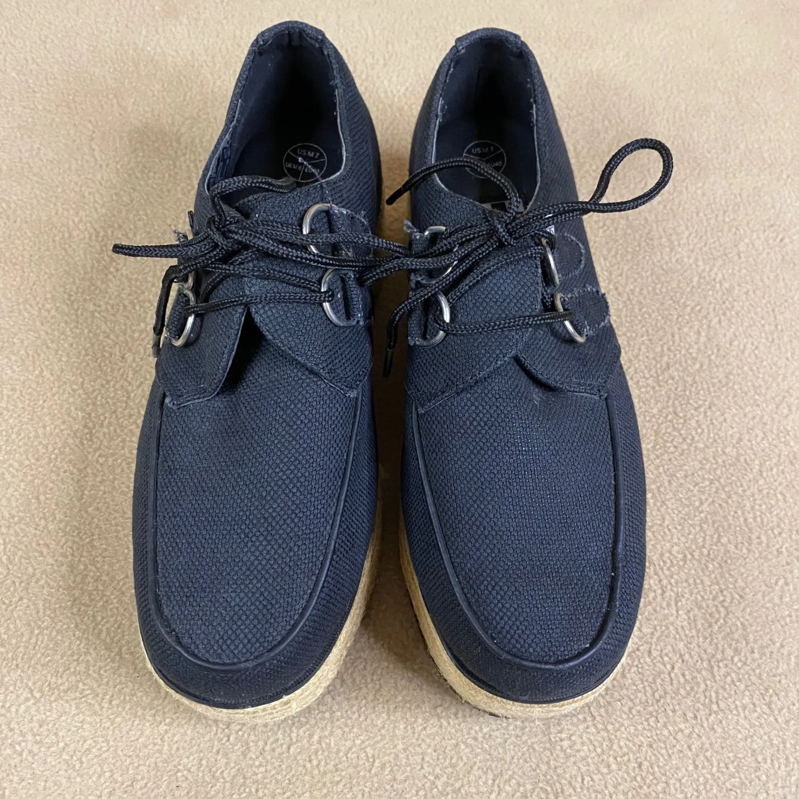 TUK Footwear Black Canvas Platform Shoe Sneaker Lace Up Women's Casual US 7 EUC - Image 2