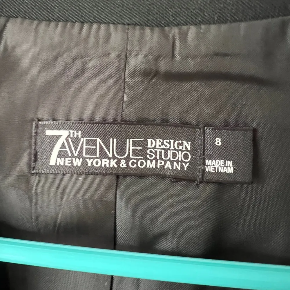 New York & Co black suit jacket - Image 6