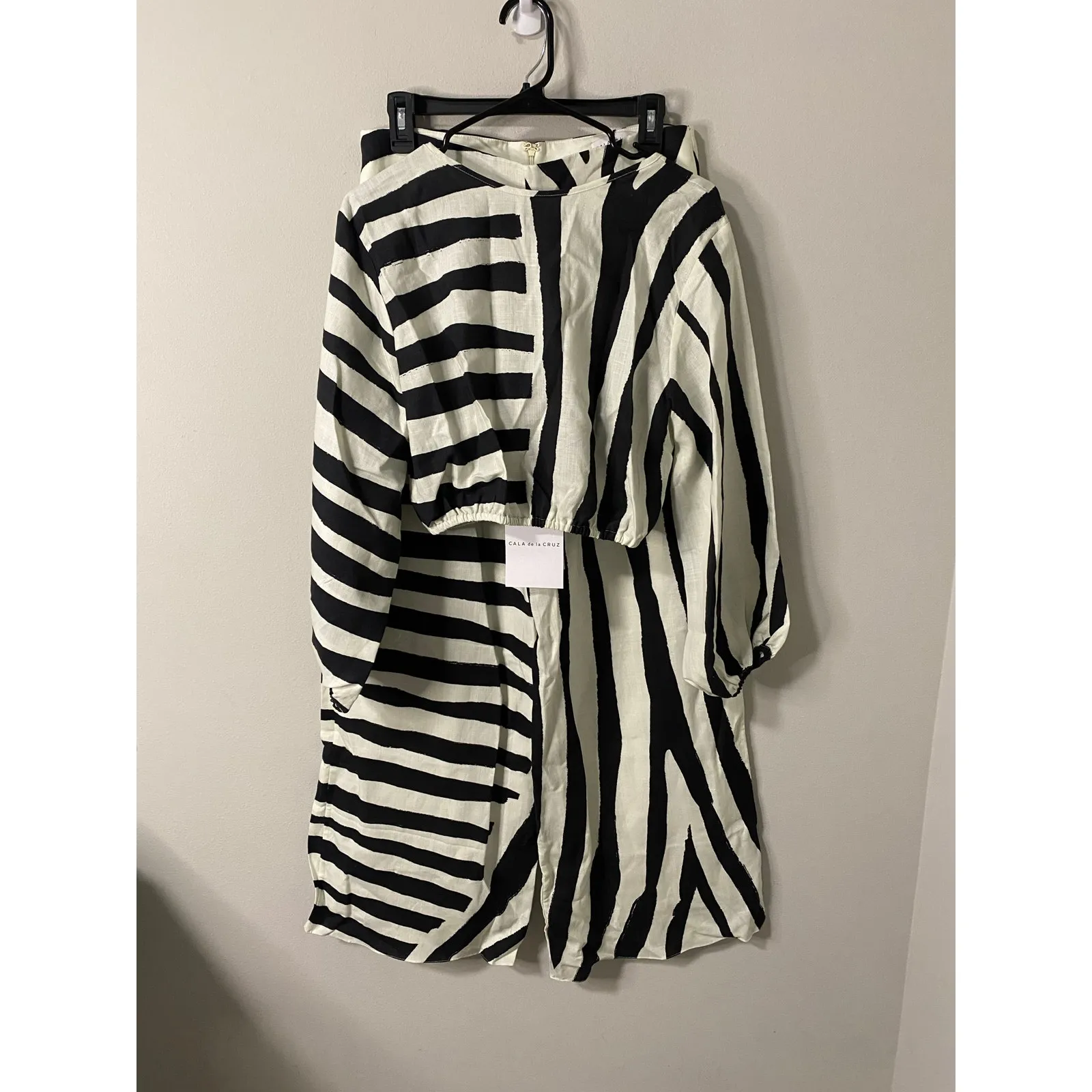 New CALA de la Cruz Women's Toya/Lori Matching Set Size Medium (Retail $500) Black - Image 2