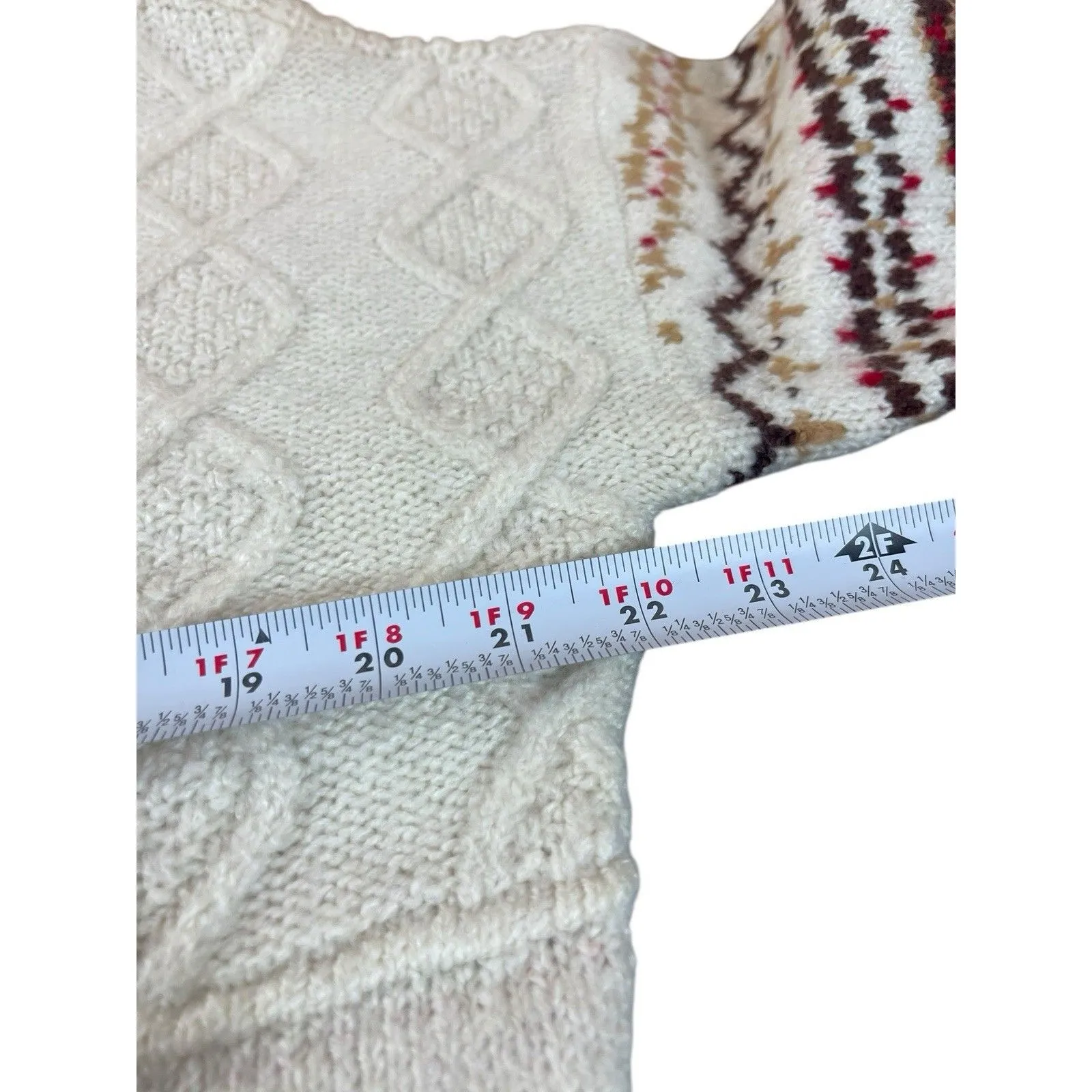 American Eagle Chunky Knit Red Cream Snowflake Fair Isle Nordic Cozy Sweater M - Image 11