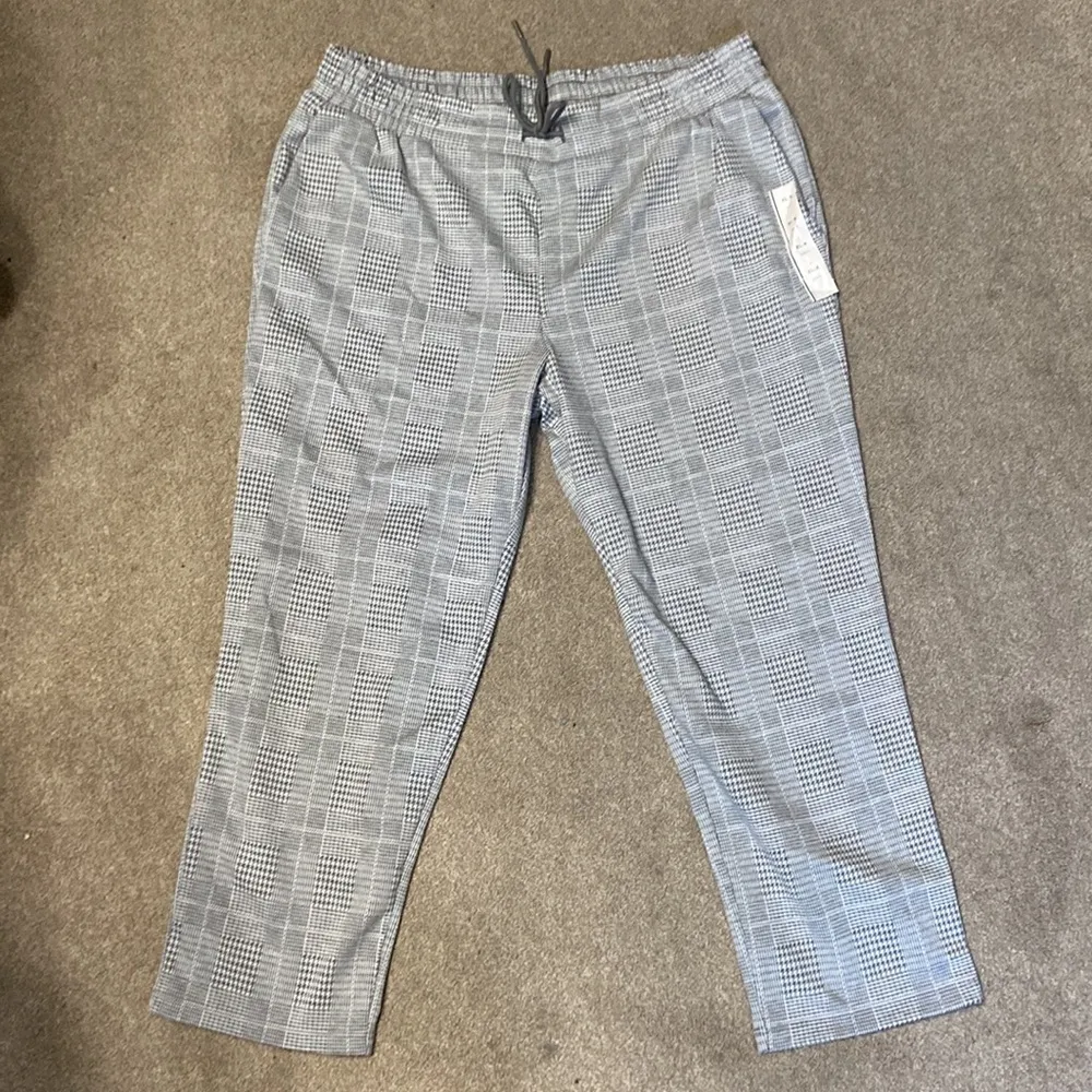 Grey Plaid Ankle Pull On Pants Size XL - Image 2