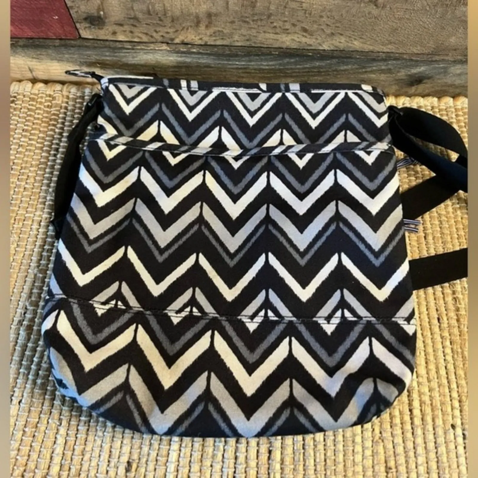 Vera Bradley Lotus Black And White Chevron Crossbody‎ Bag - Image 2