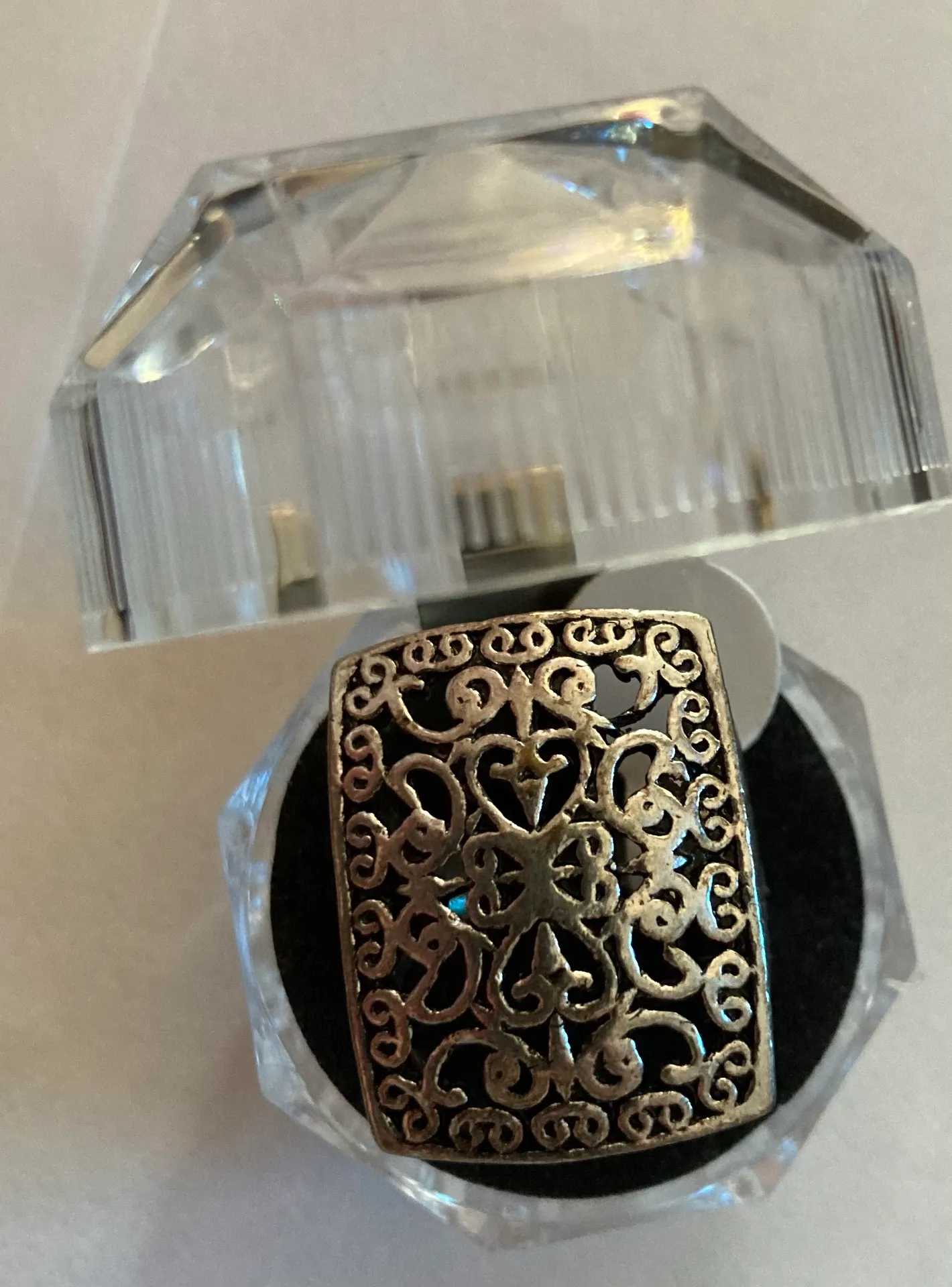 Woman ring Premier Designs silver color size 9  - Image 5