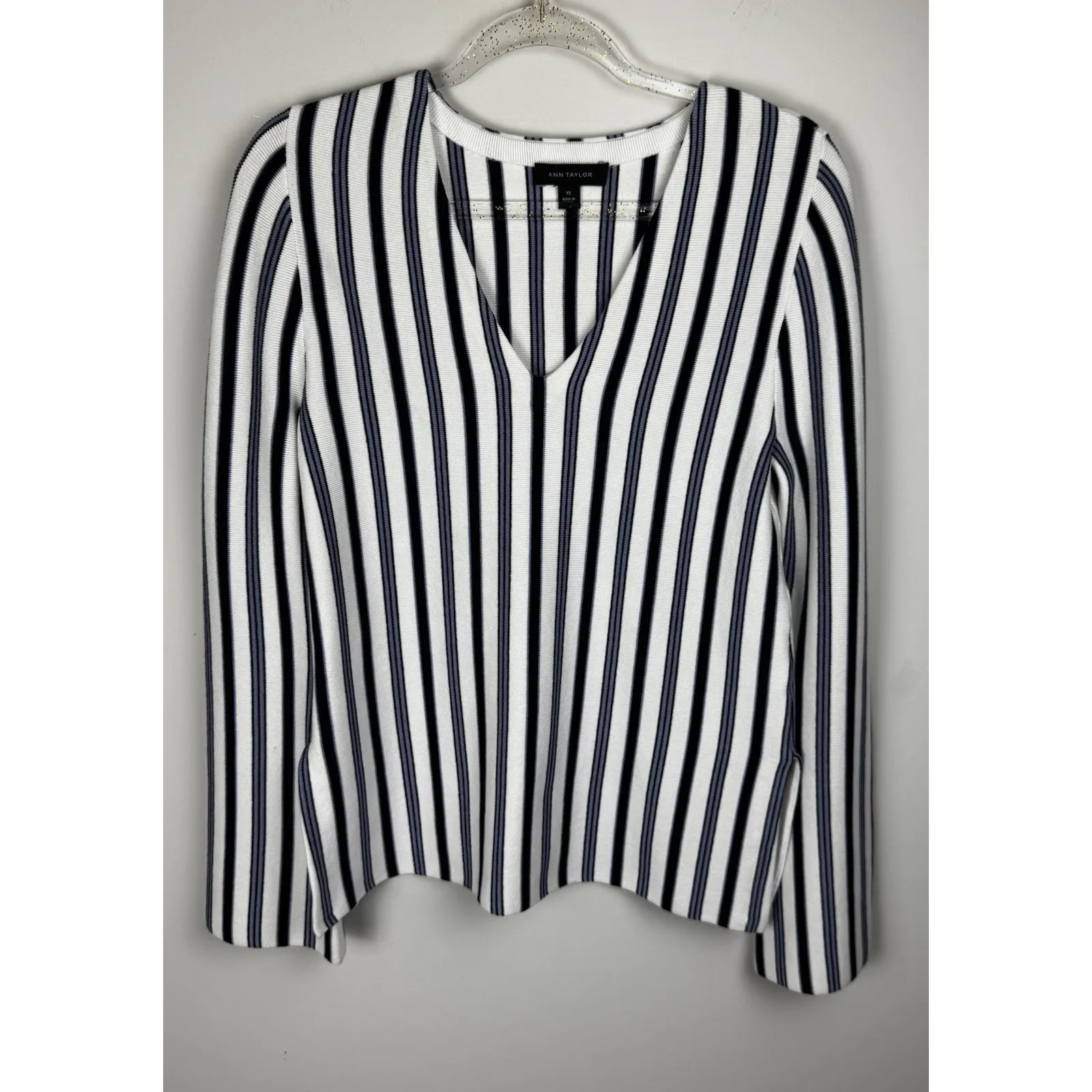 Ann Taylor Navy White Stripe Sz  XS V-neck Bell Sleeve Knit Plullover Sweater - Image 10