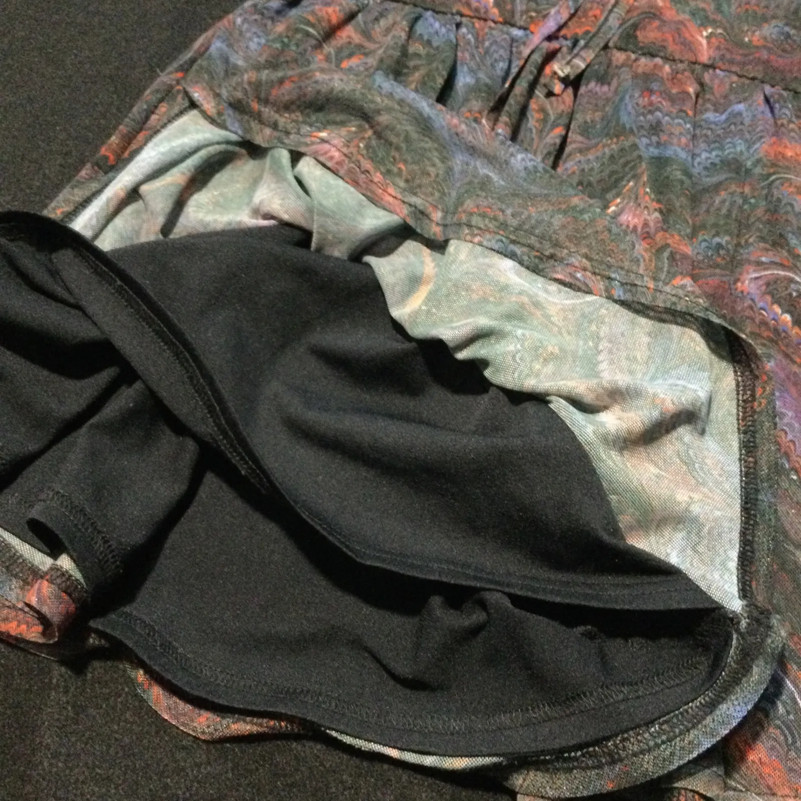 Urban Outfitters Marbled Print Lace Trim Cami Romper Shorts Women's M - Image 5