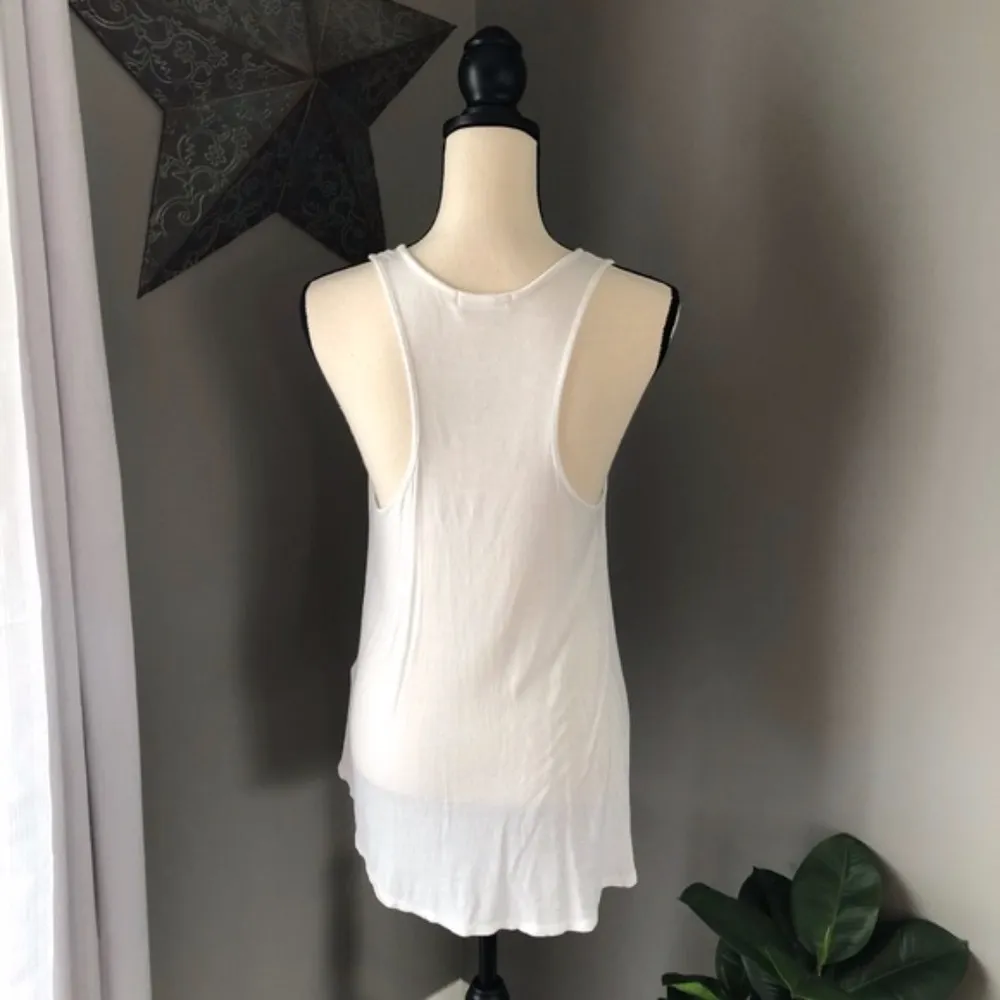 Ginger G White Tank Top Sz Medium - Image 3
