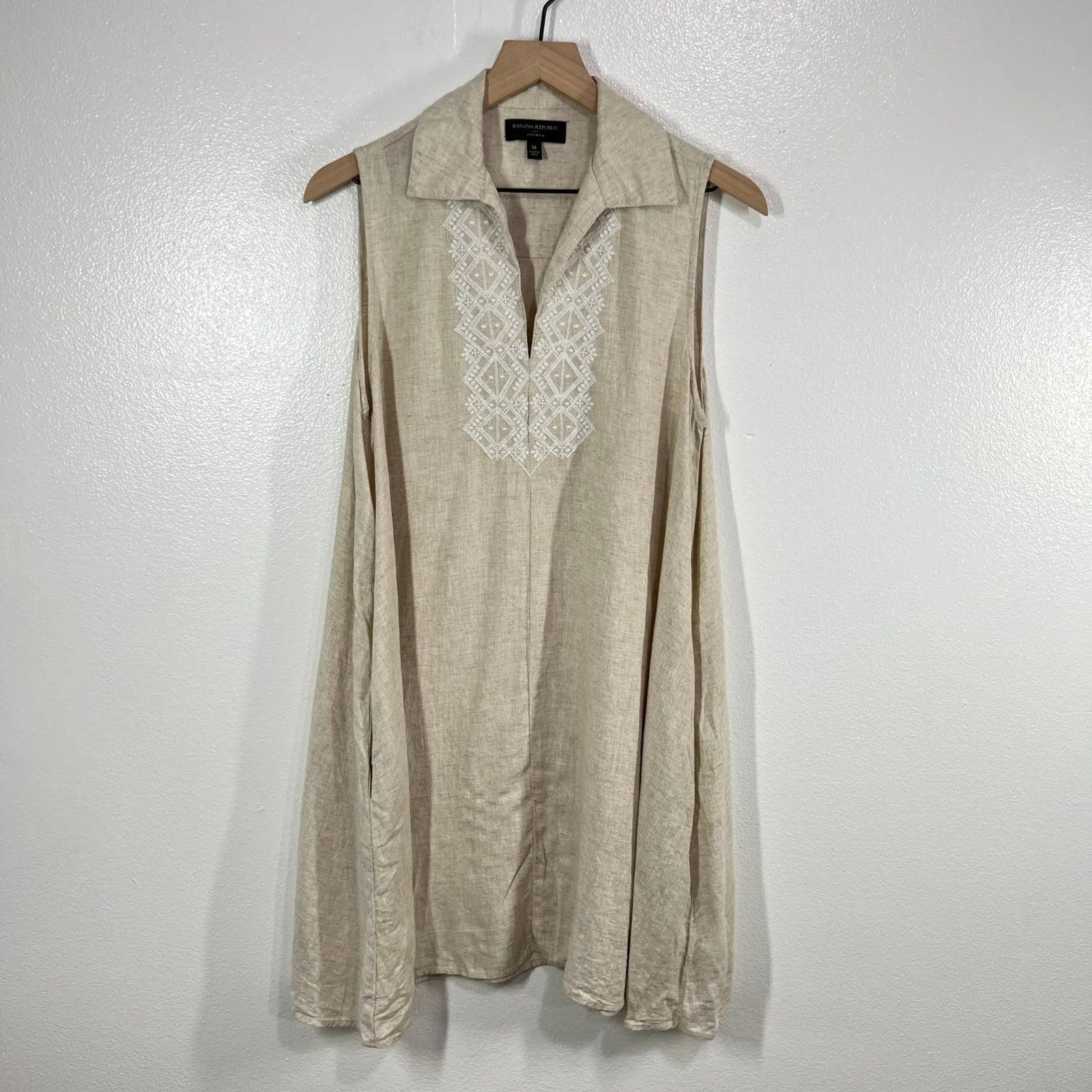 Banana Republic Sleeveless Linen‎ Tunic Dress Medium Beige Embroidered Resort - Image 2