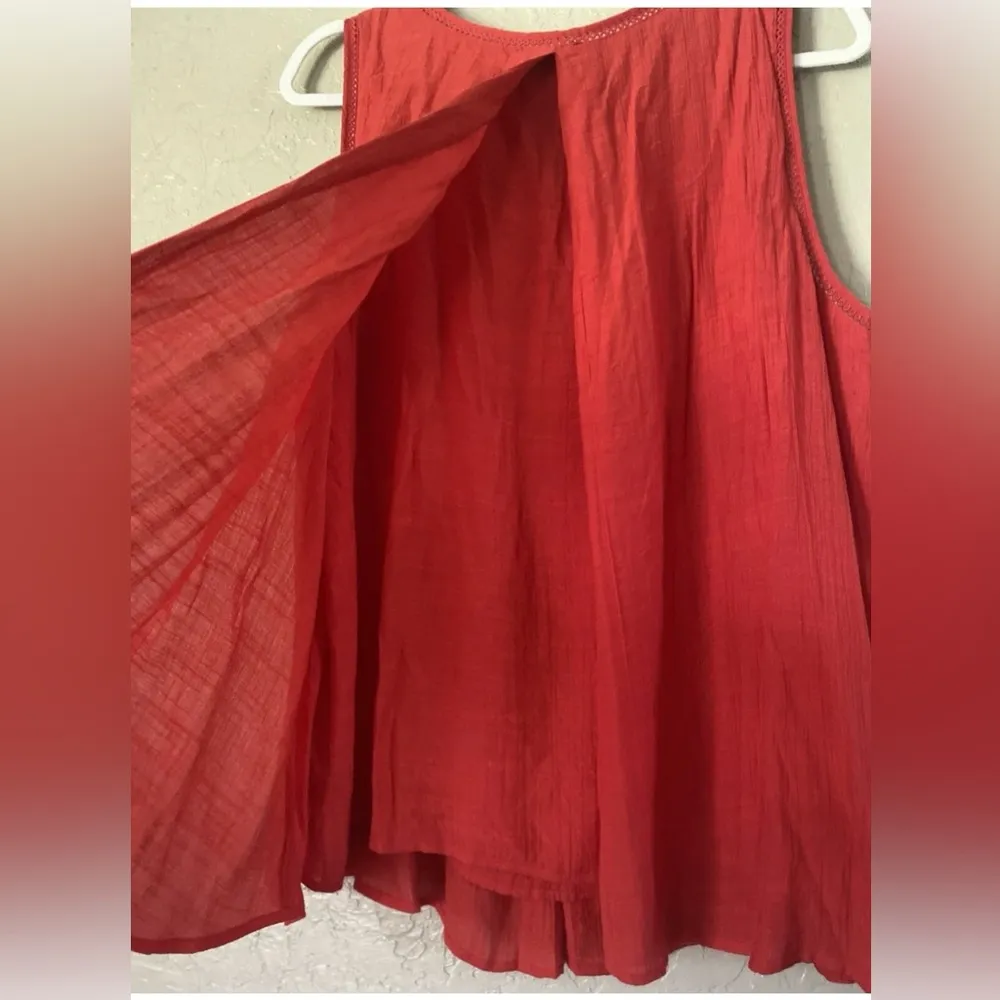 New Directions Ladies XL Red Crinkle Chiffon Fabric Tank Top Split Front & Back - Image 6