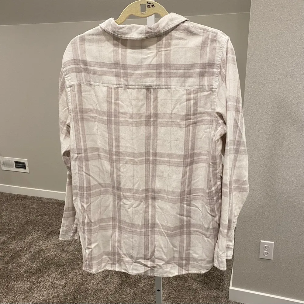 Jachs Girlfriend Greige Grey and White Flannel Super Soft Shacket - Image 10